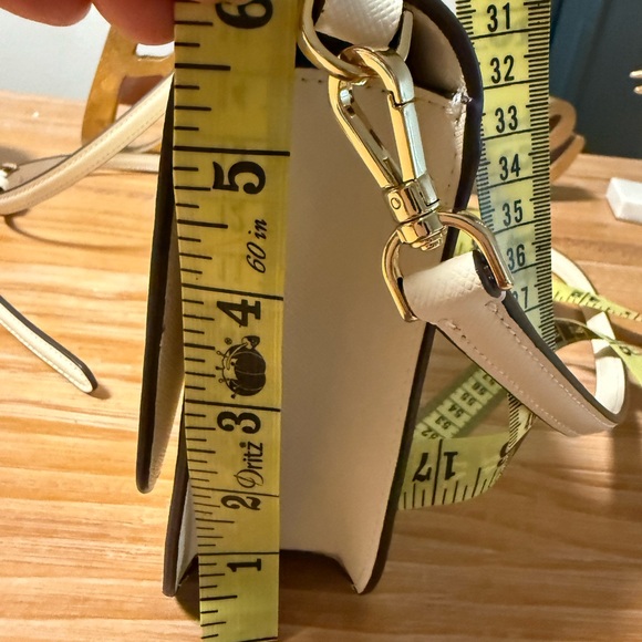 ON SALE!! Kate Spade Ivory Crossbody Bag with Gold Accents - Picture 10 of 16